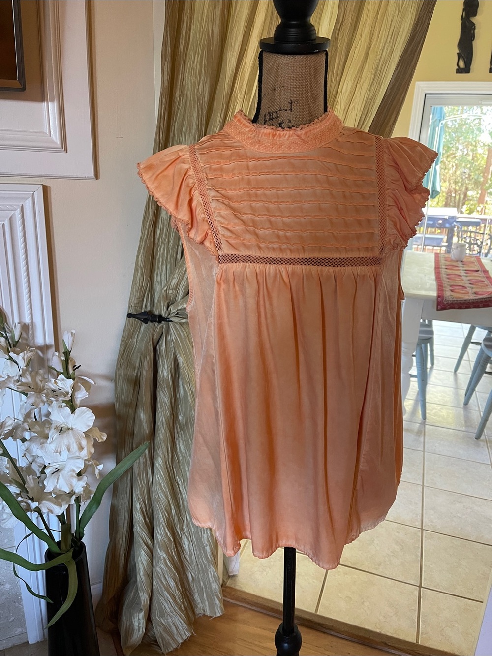 Ces Femme Women’s Peach Ruffled Yoke Blouse, size L